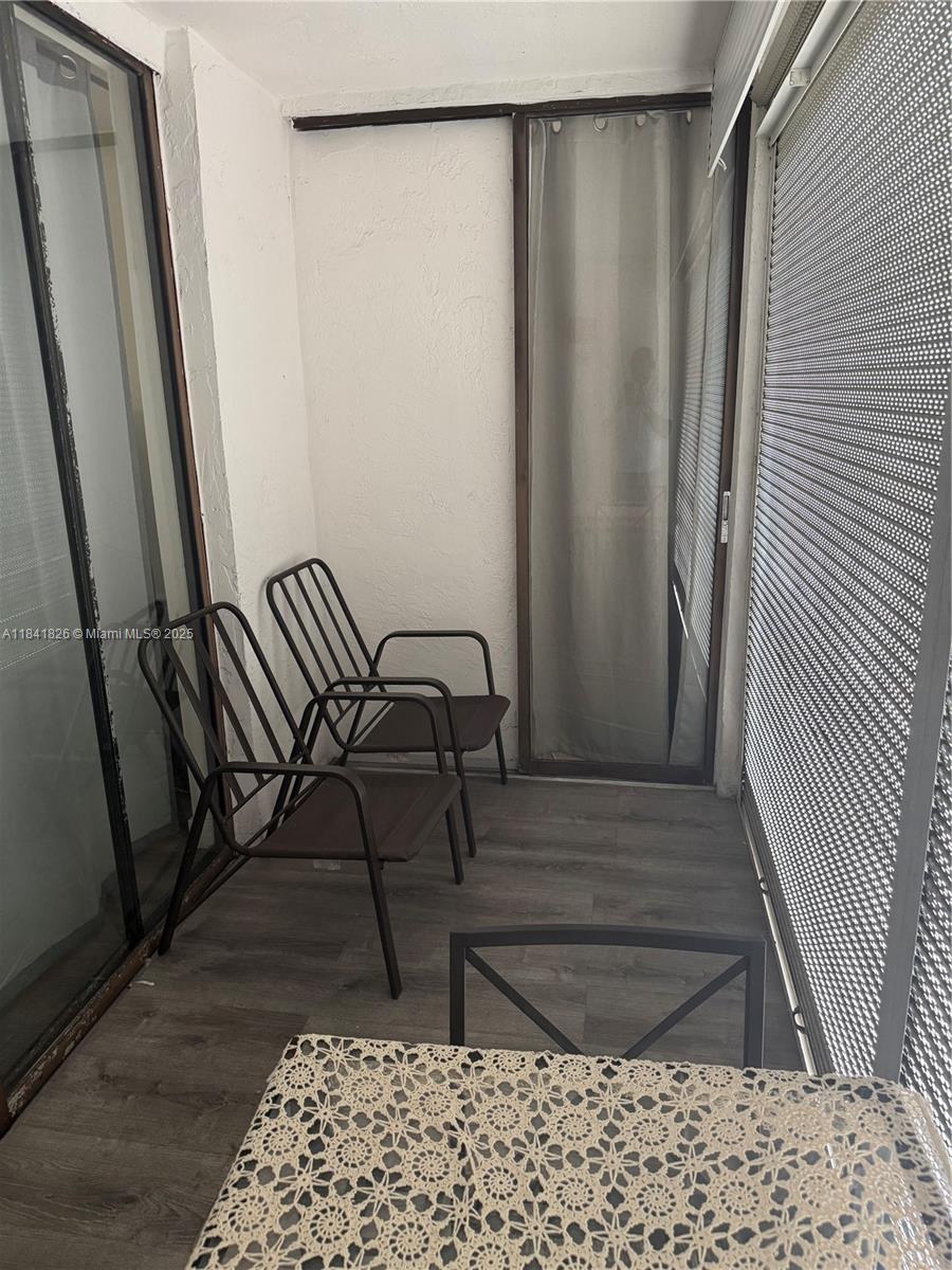 SOMERSET NO 4 CONDO - Residential