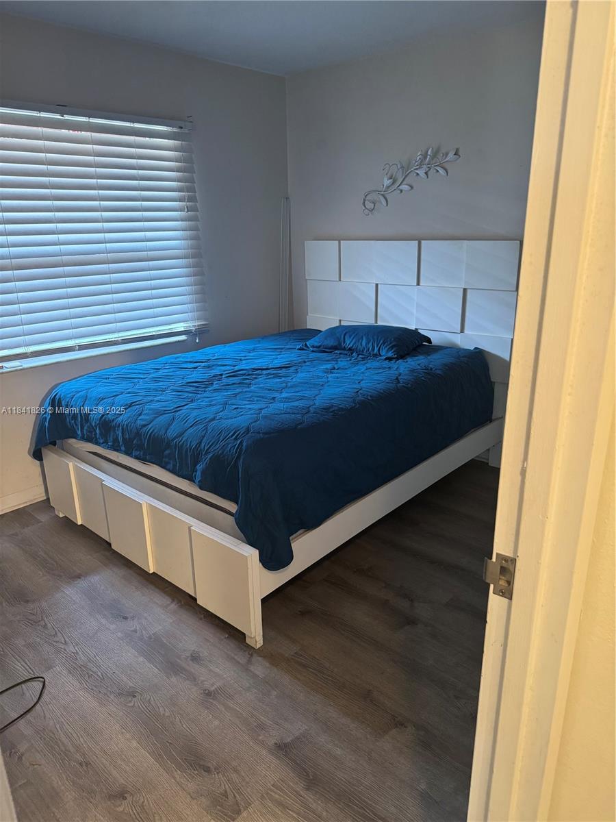 SOMERSET NO 4 CONDO - Residential