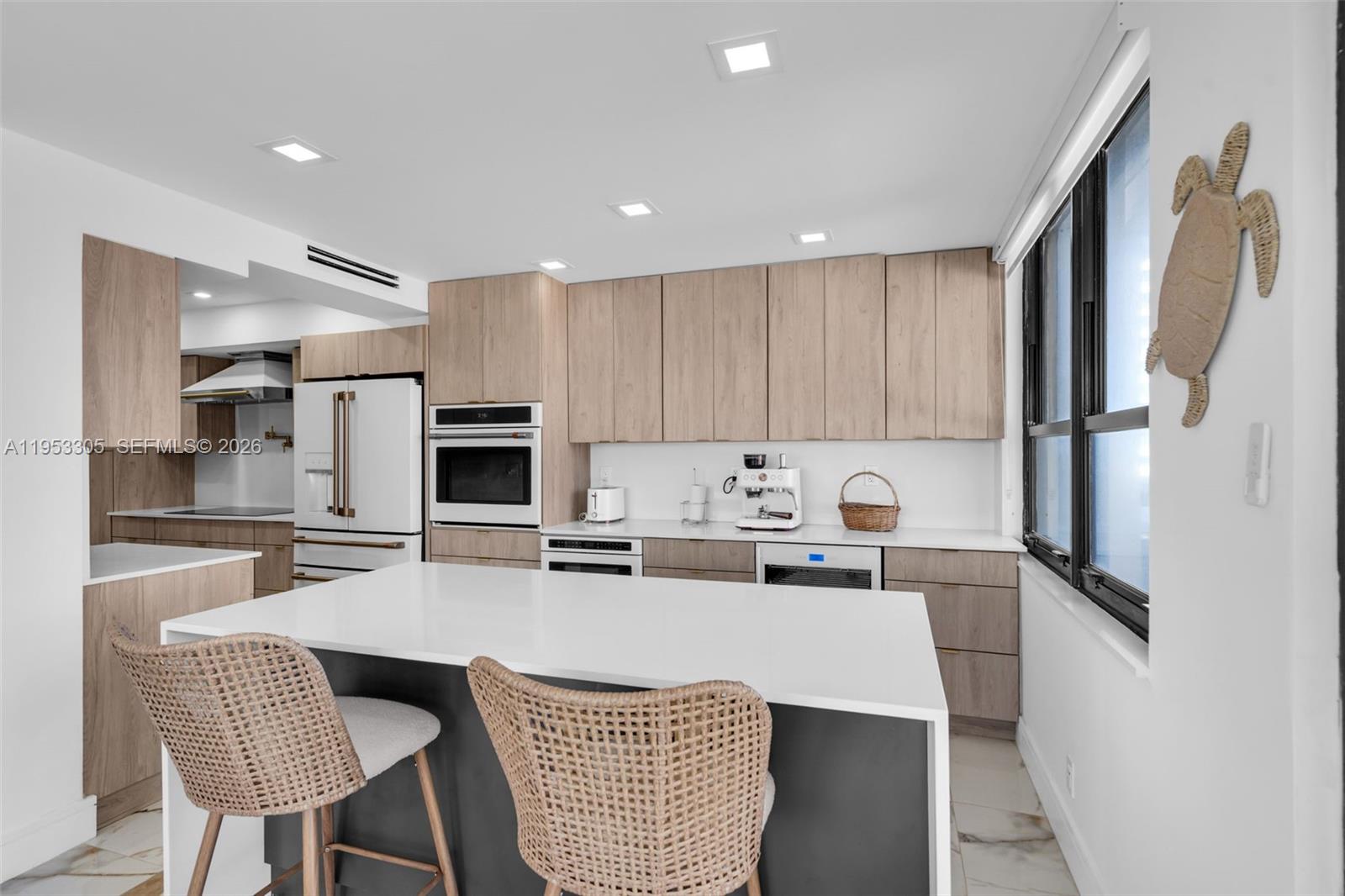 DUNES TOWERS CONDO - Residential