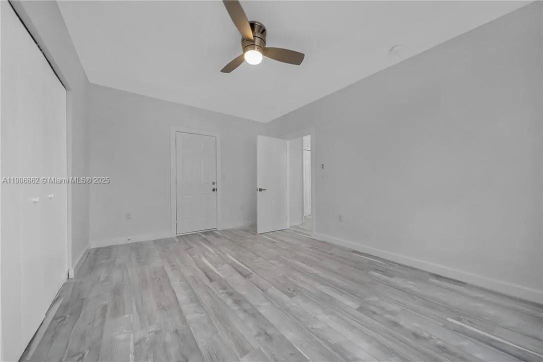 LAWRENCE ESTATE LAND CO - Residential Lease