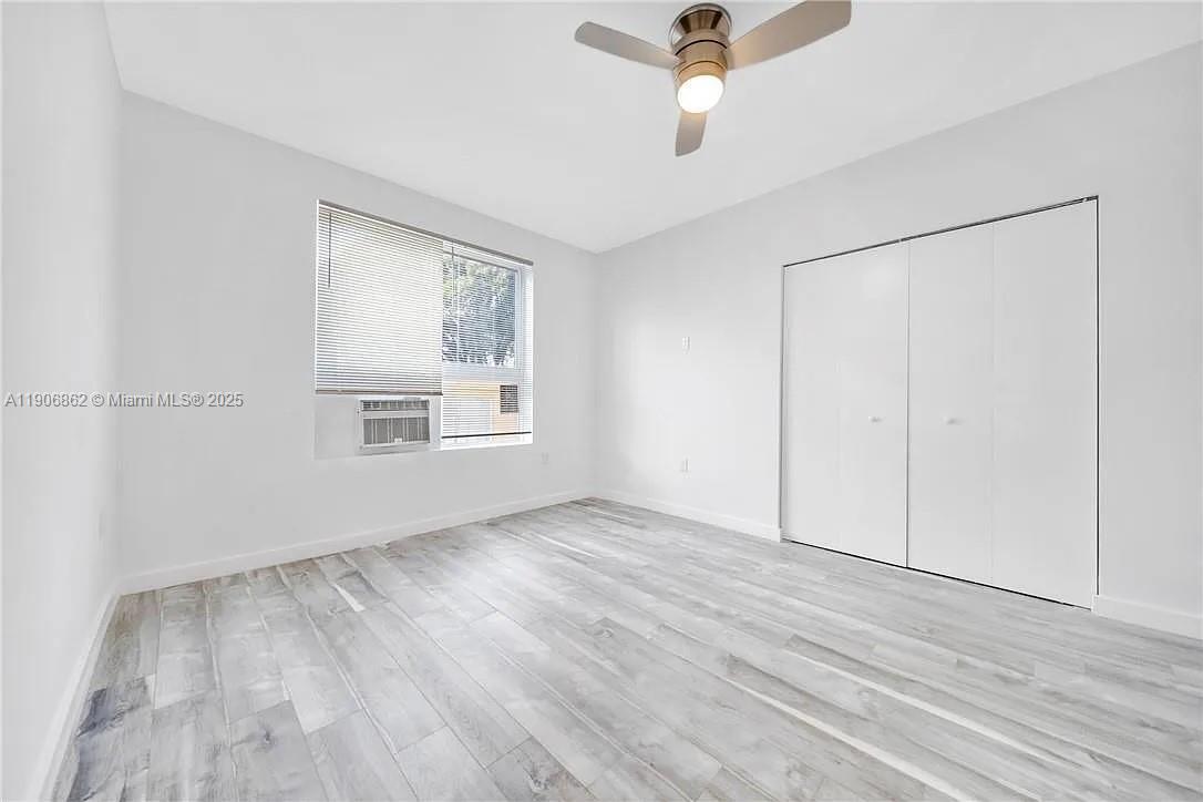 LAWRENCE ESTATE LAND CO - Residential Lease