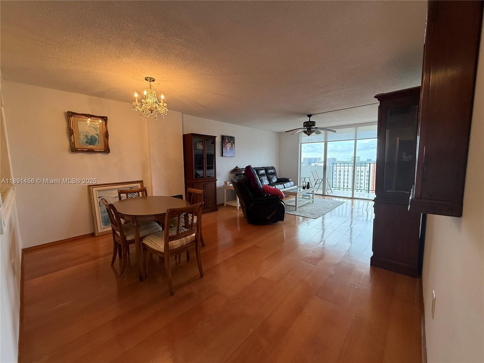 COMMODORE PLAZA CONDO - Residential