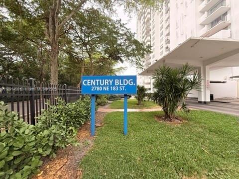 COMMODORE PLAZA CONDO - Residential