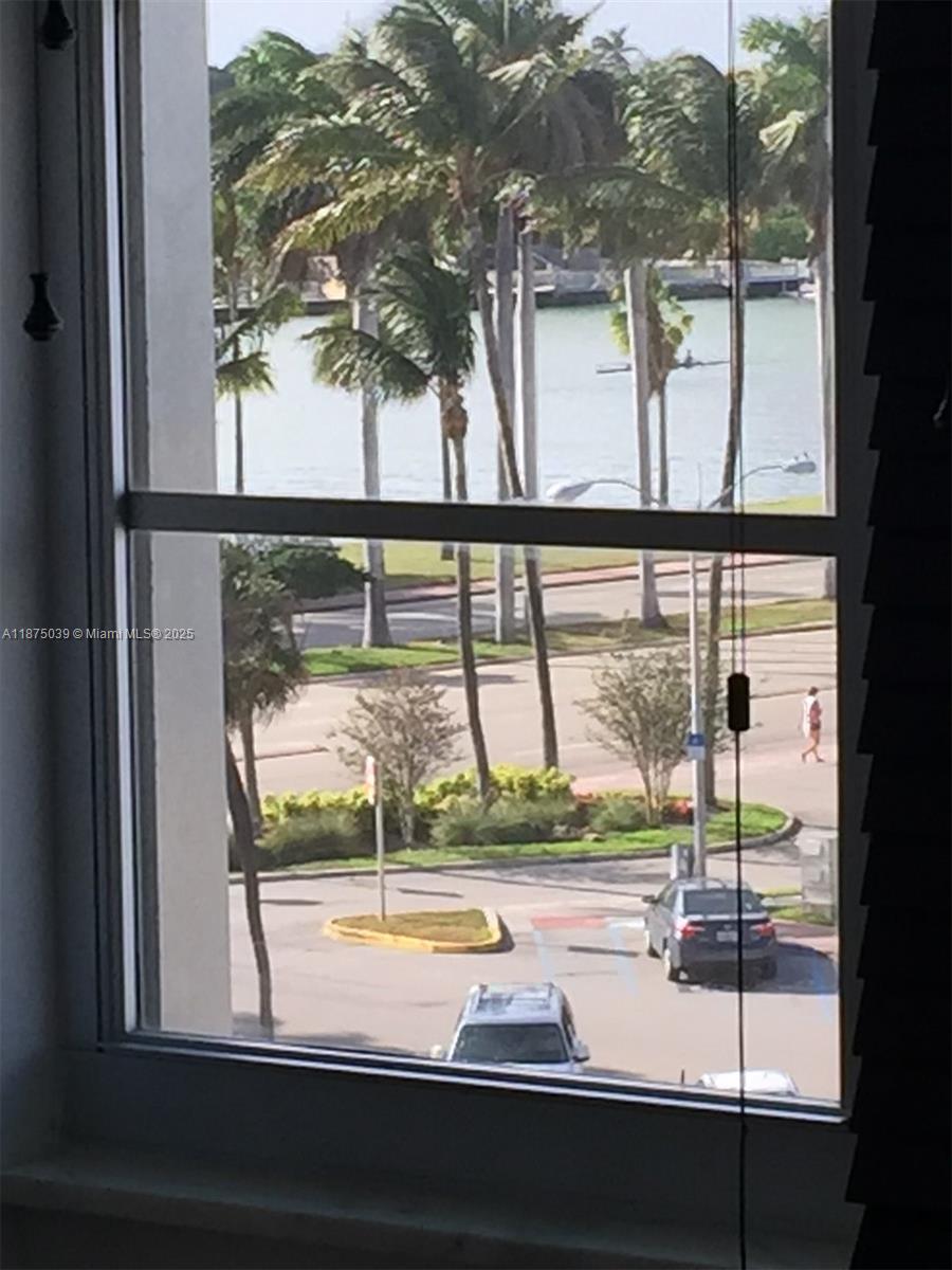 IMPERIAL HOUSE CONDO - Residential Lease