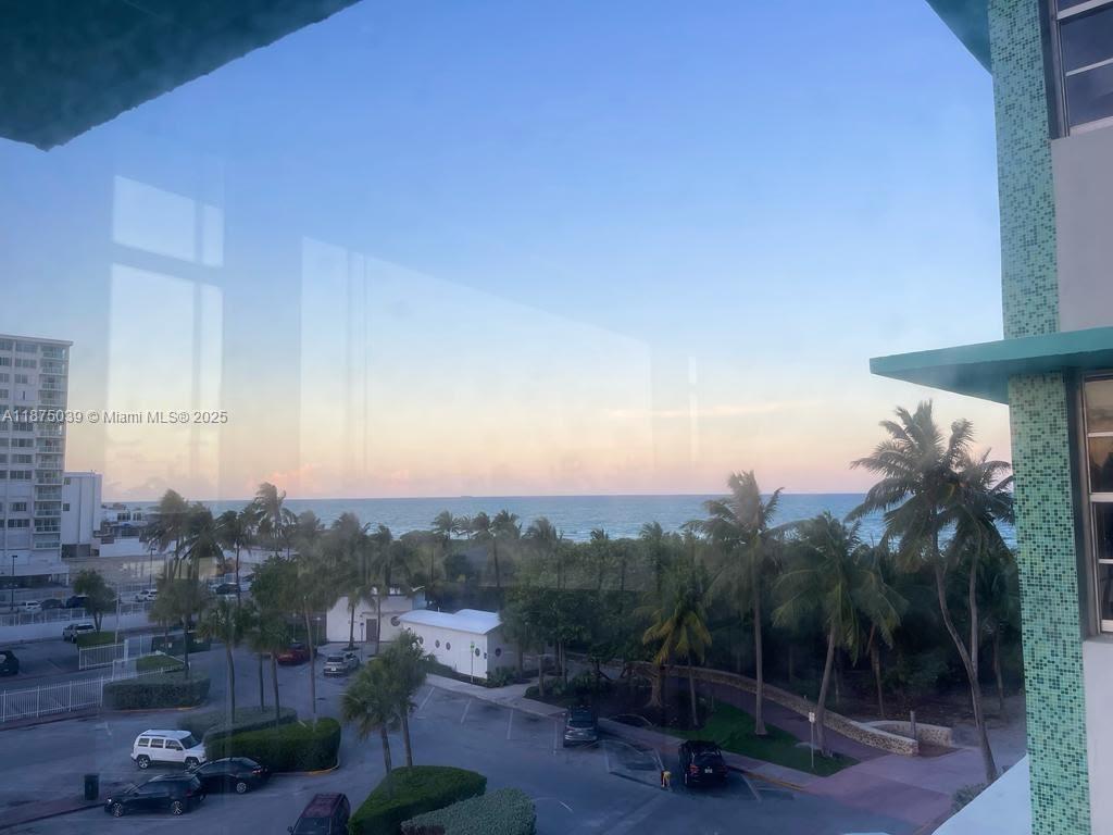 IMPERIAL HOUSE CONDO - Residential Lease