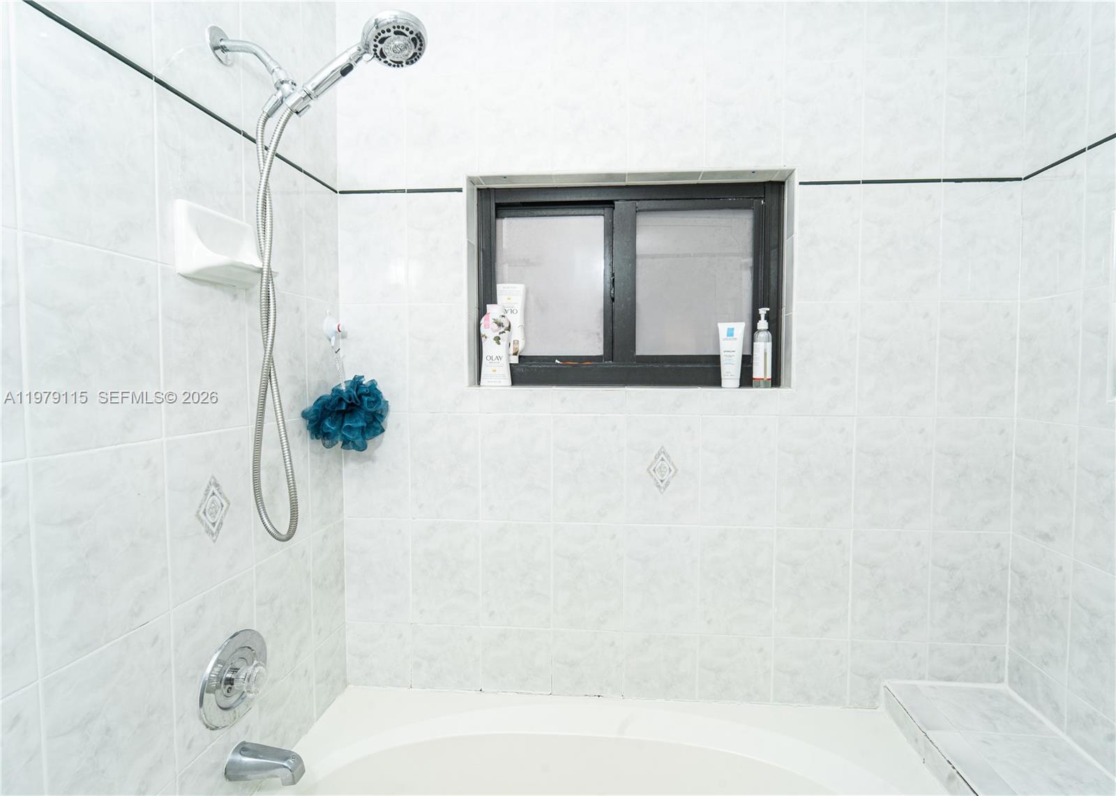 AVALON ESTATES RE-PLAT - Residential