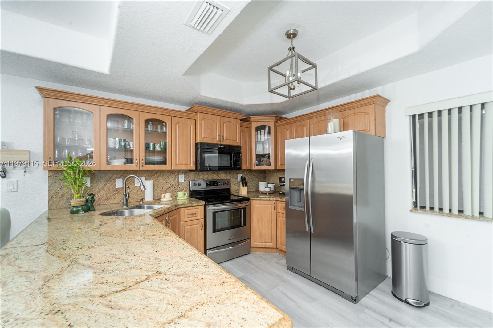 AVALON ESTATES RE-PLAT - Residential