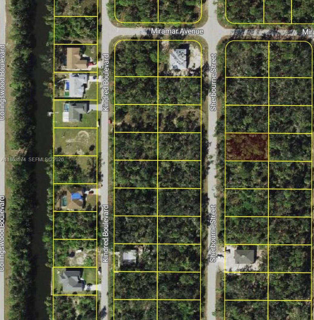 Port Charlotte - Land