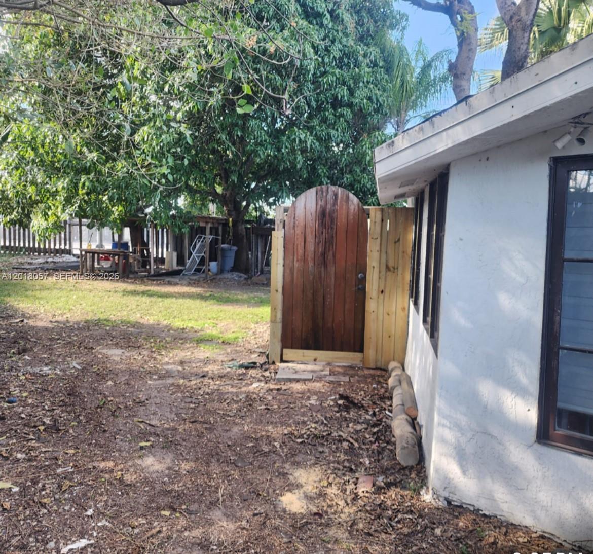 LIME GROVE GARDENS - Residential