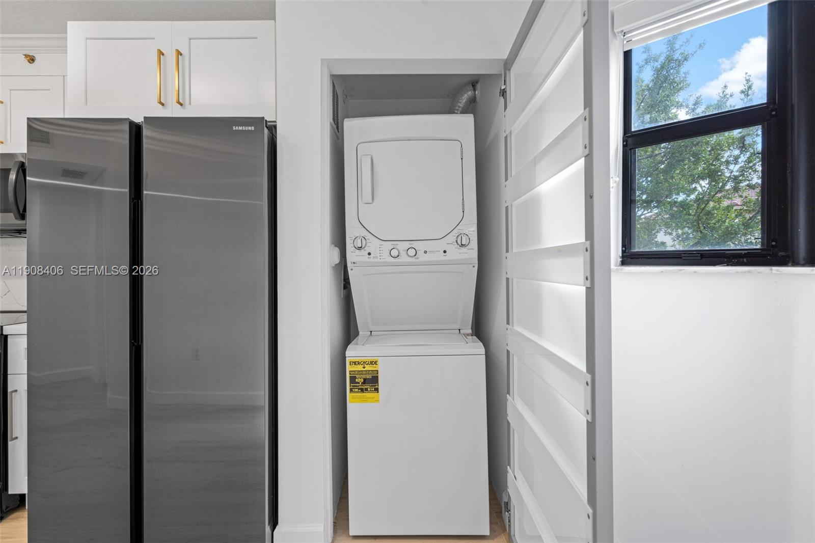 THE COURTS AT BAYSHORE II - Residential