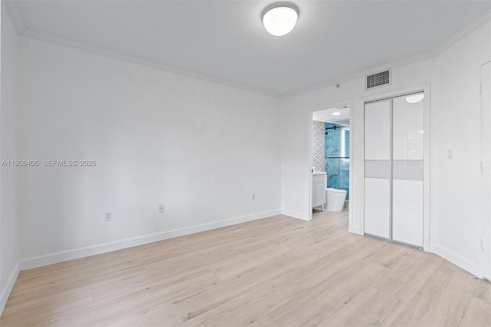 THE COURTS AT BAYSHORE II - Residential