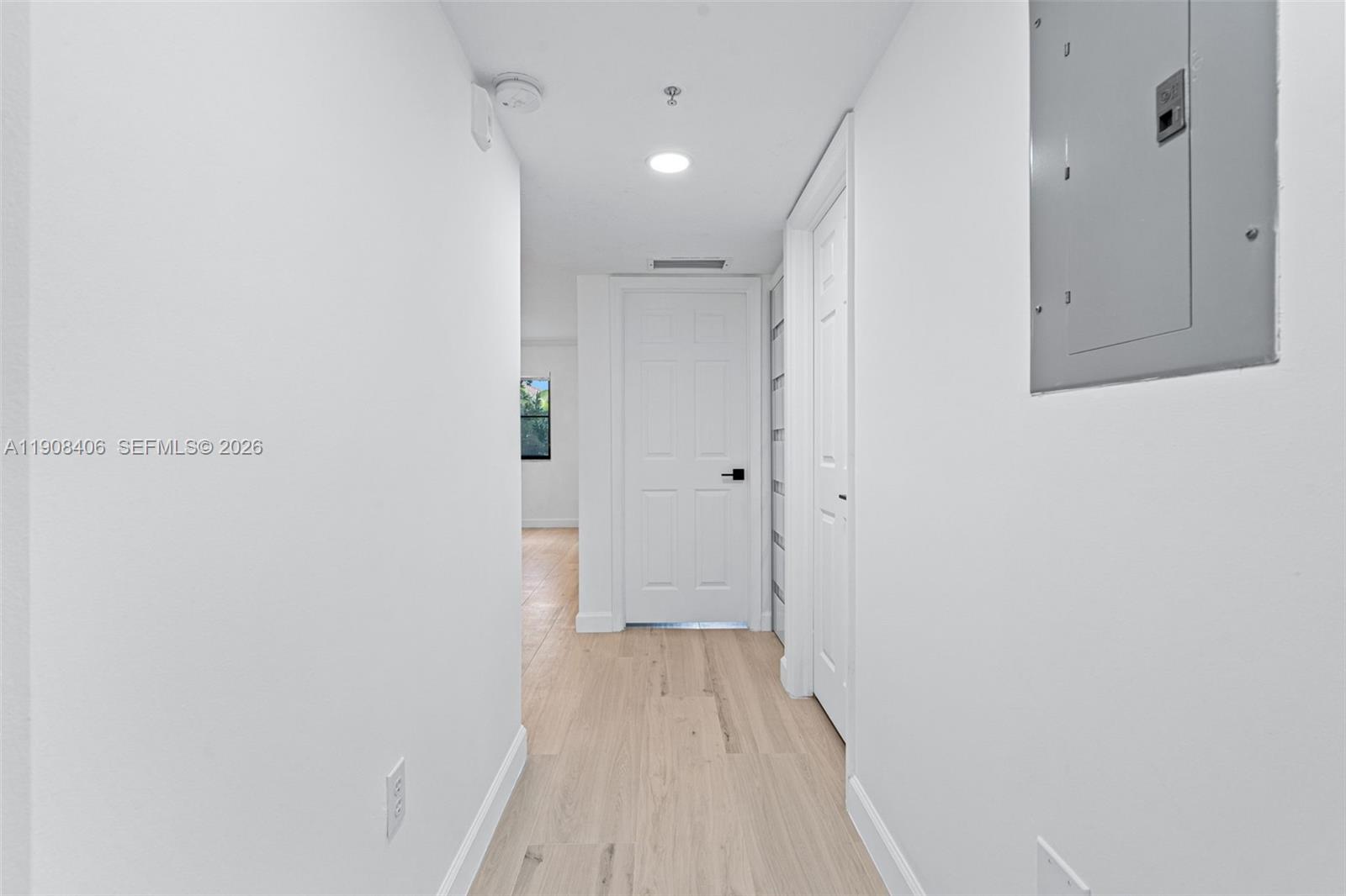 THE COURTS AT BAYSHORE II - Residential