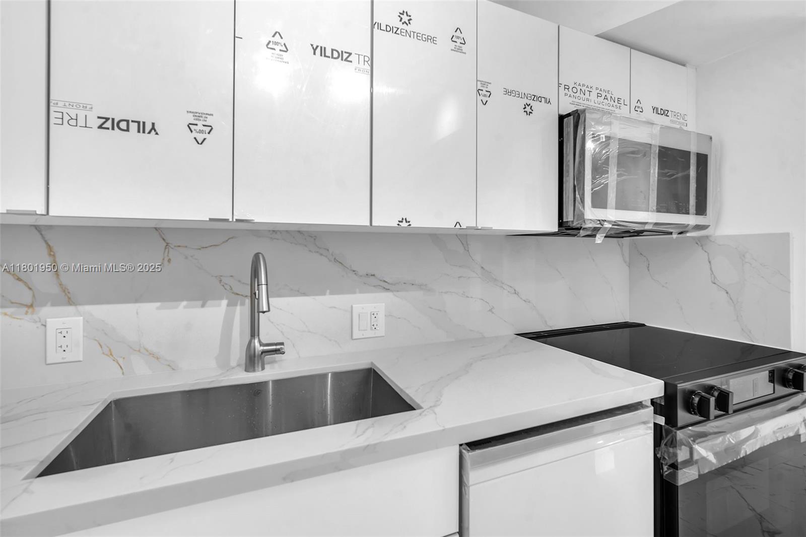 CORONADO CONDO- TOWER II - Residential