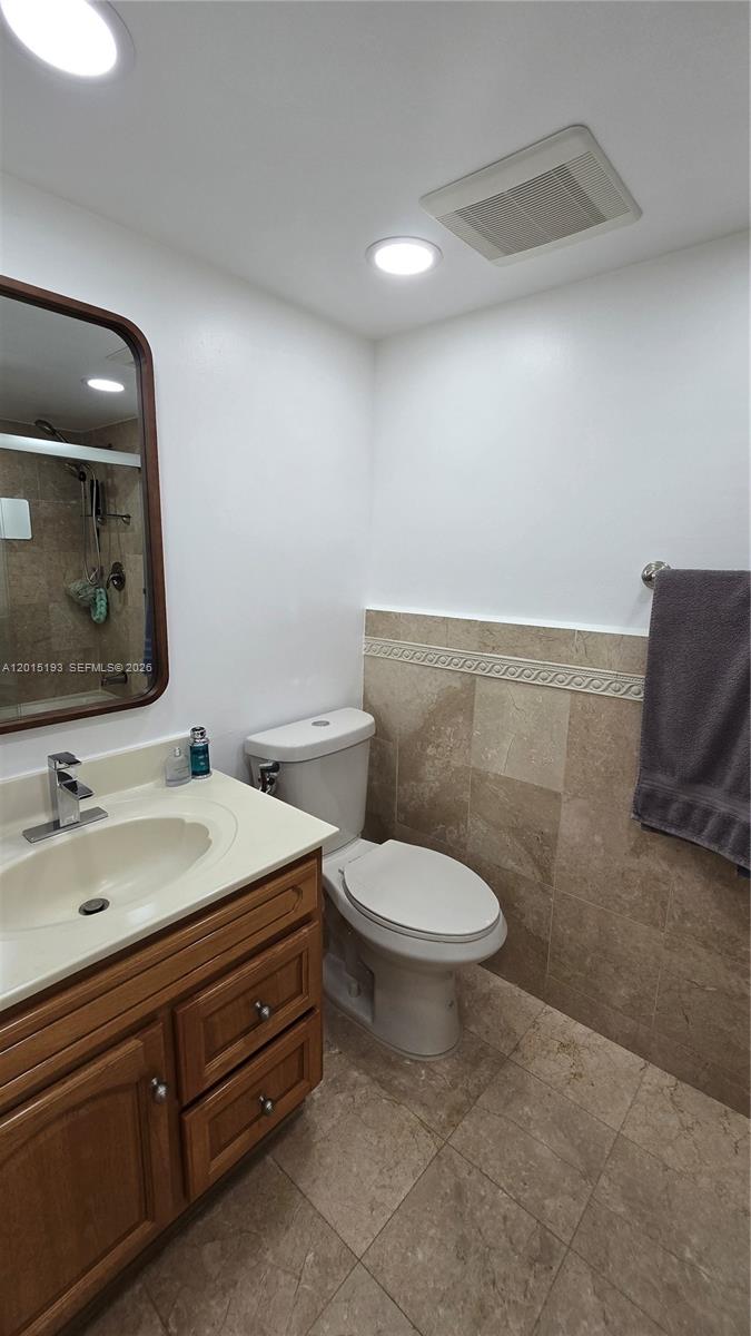 TERRANOVA CONDO 4 - Residential Lease