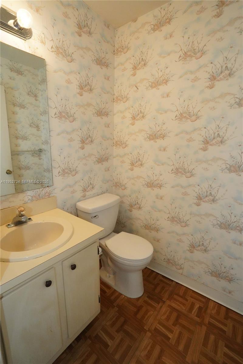 ARBOURS OF THE PALM BEACH - Residential