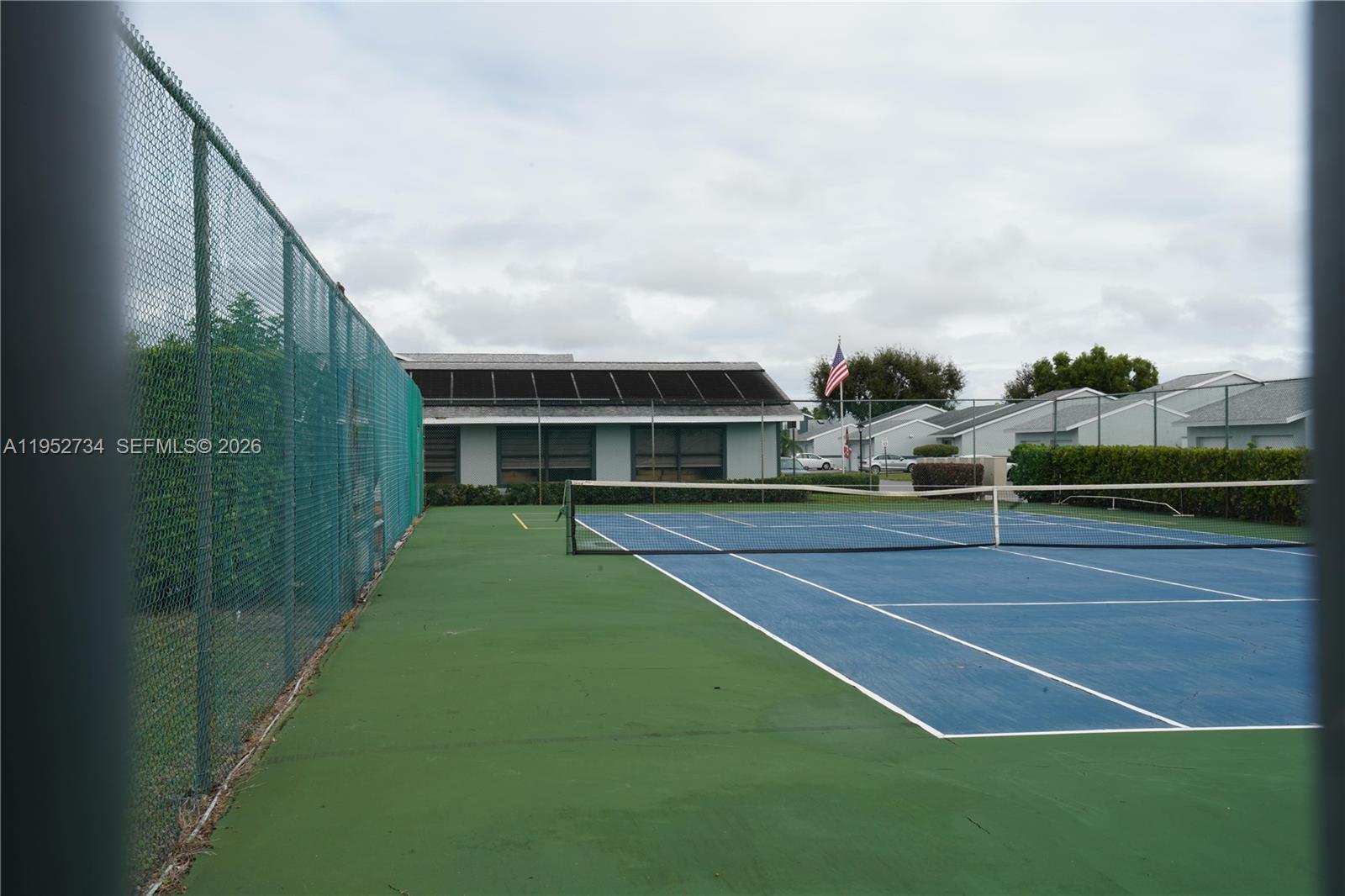 ARBOURS OF THE PALM BEACH - Residential