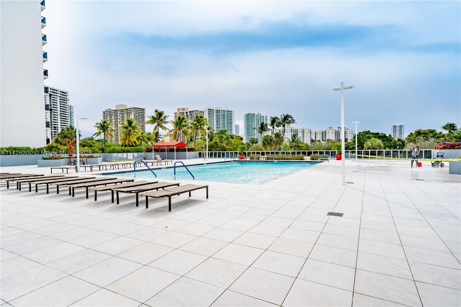AVENTURA EL DORADO CONDO - Residential