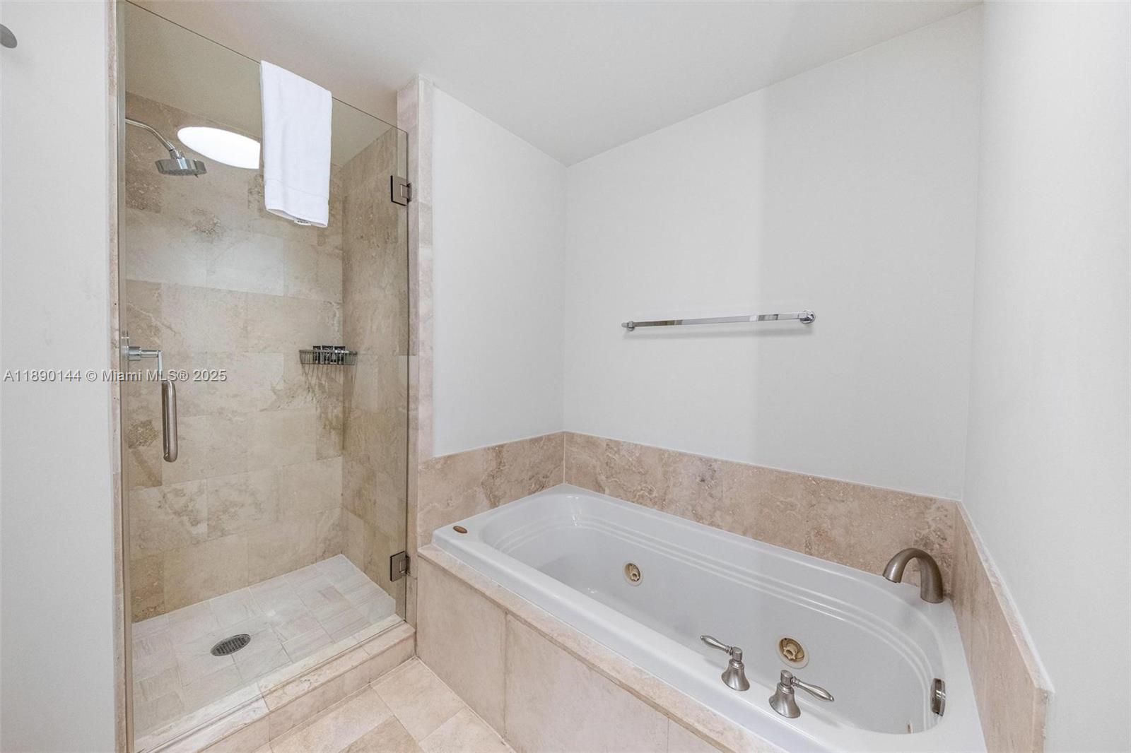 FONTAINEBLEAU II CONDO - Residential