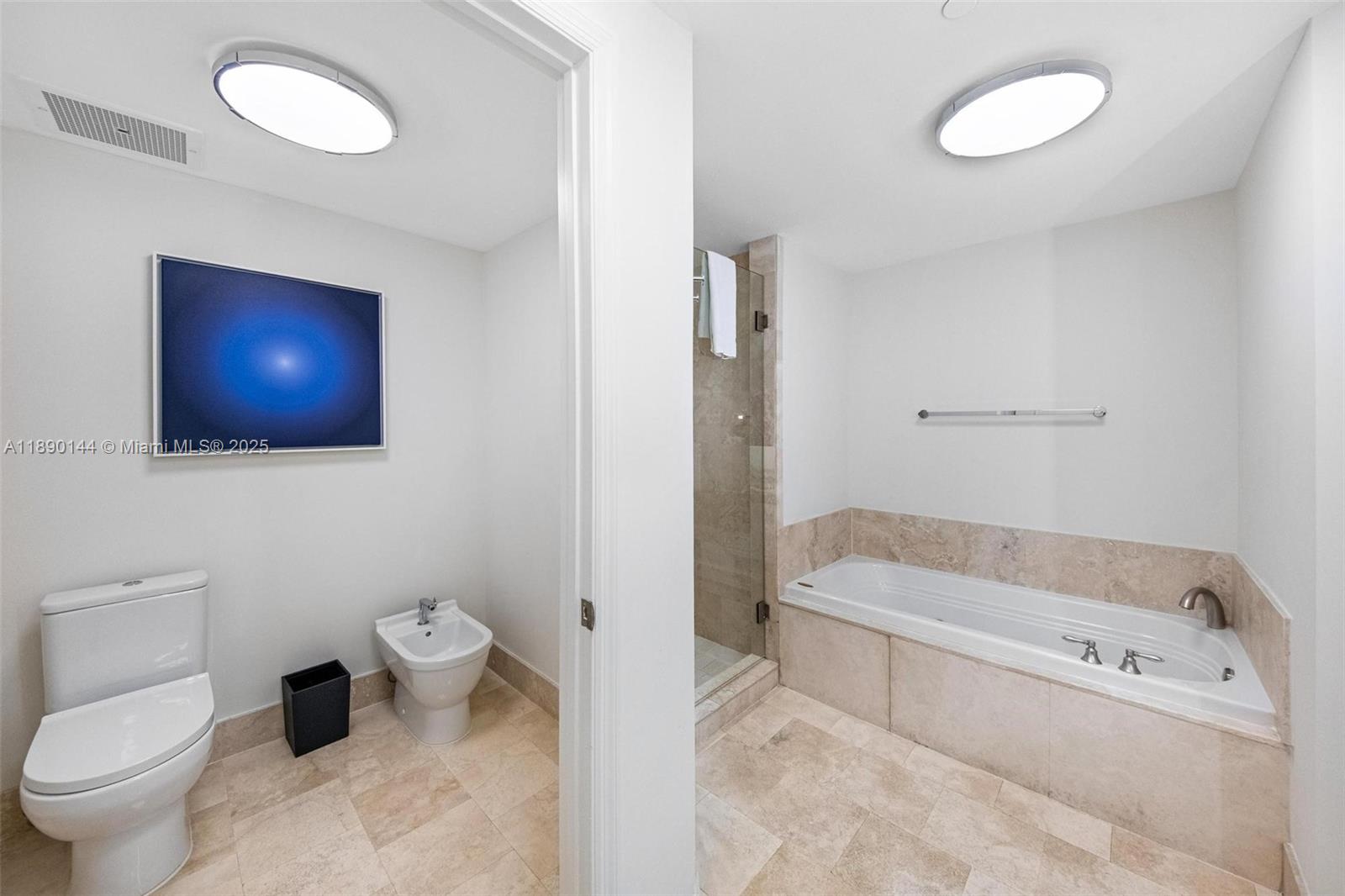 FONTAINEBLEAU II CONDO - Residential