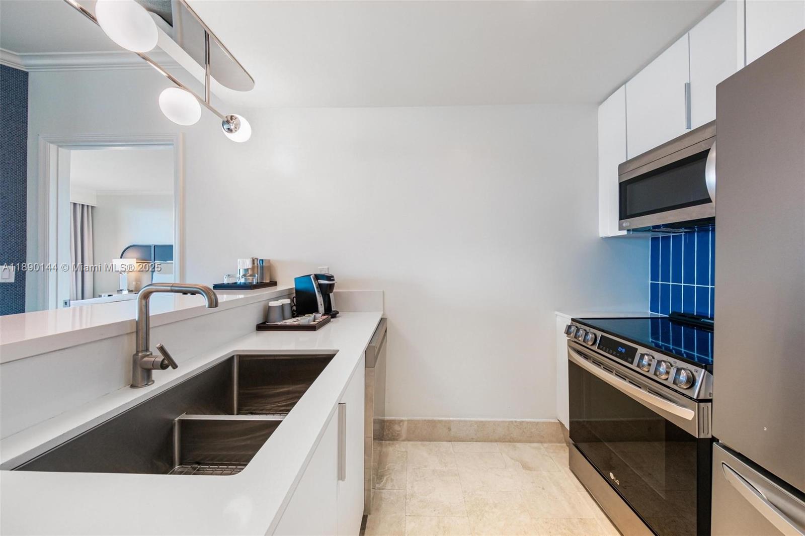 FONTAINEBLEAU II CONDO - Residential