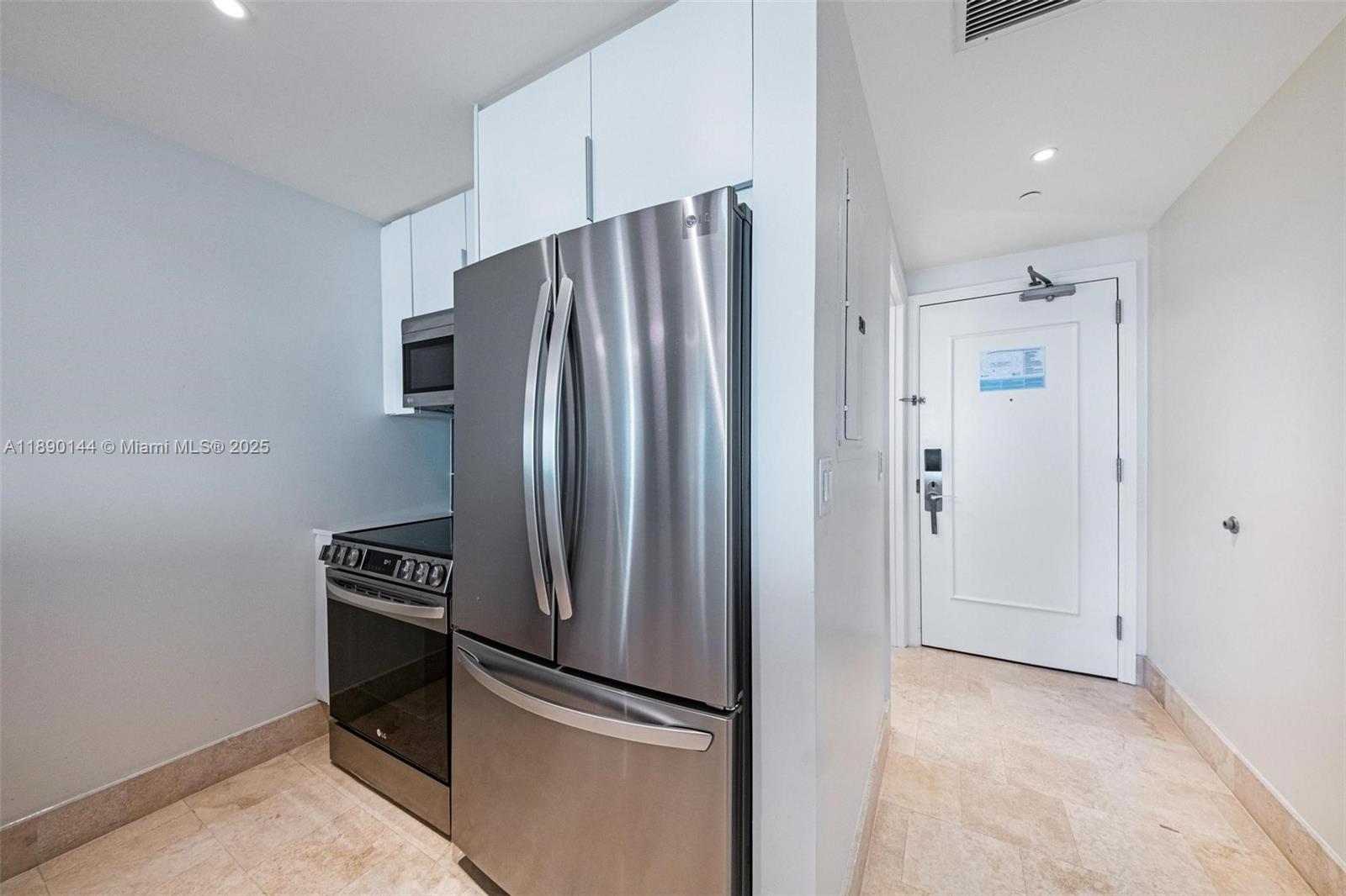 FONTAINEBLEAU II CONDO - Residential