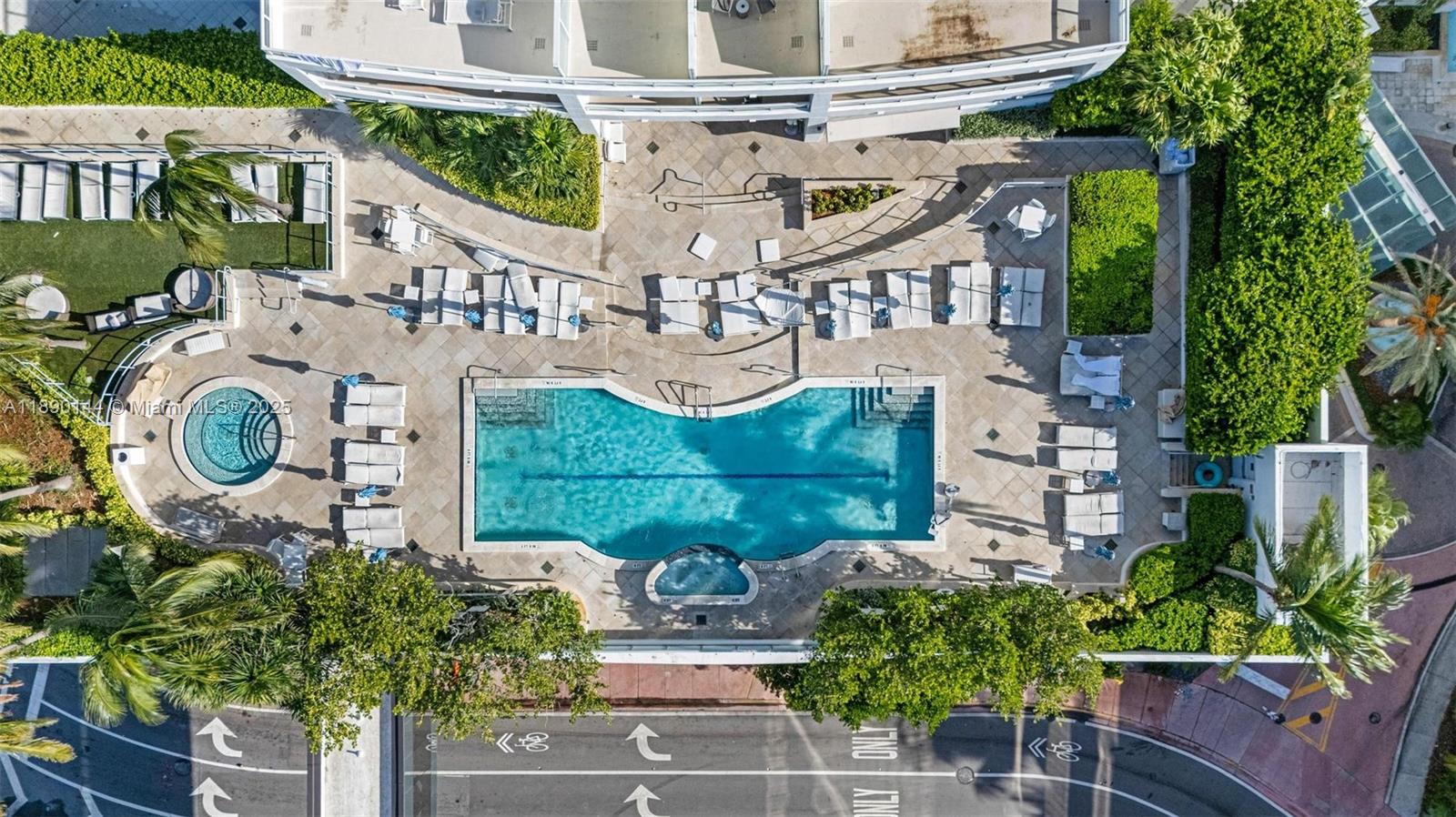 FONTAINEBLEAU II CONDO - Residential