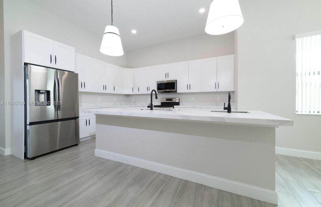 Photo of 4024 SW 52nd St, Dania Beach, FL 33314 (MLS # A11945729)