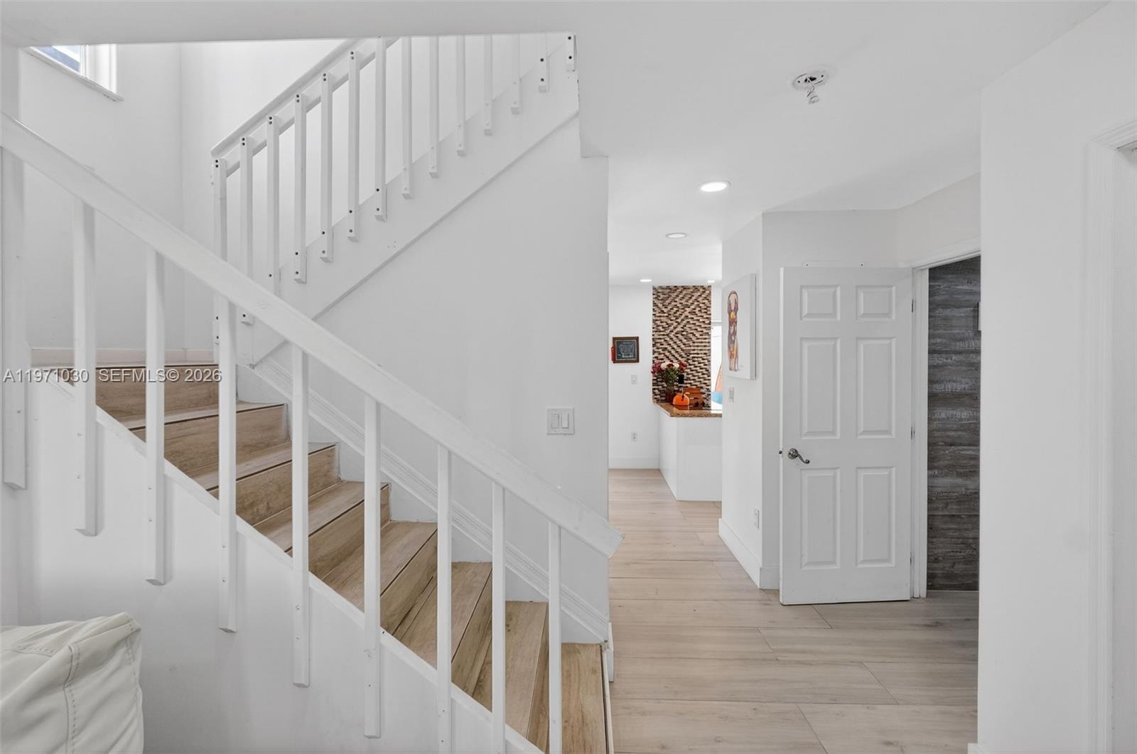 MONACO DREAM HOMES - Residential