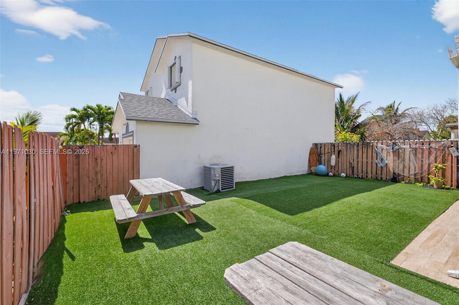 MONACO DREAM HOMES - Residential