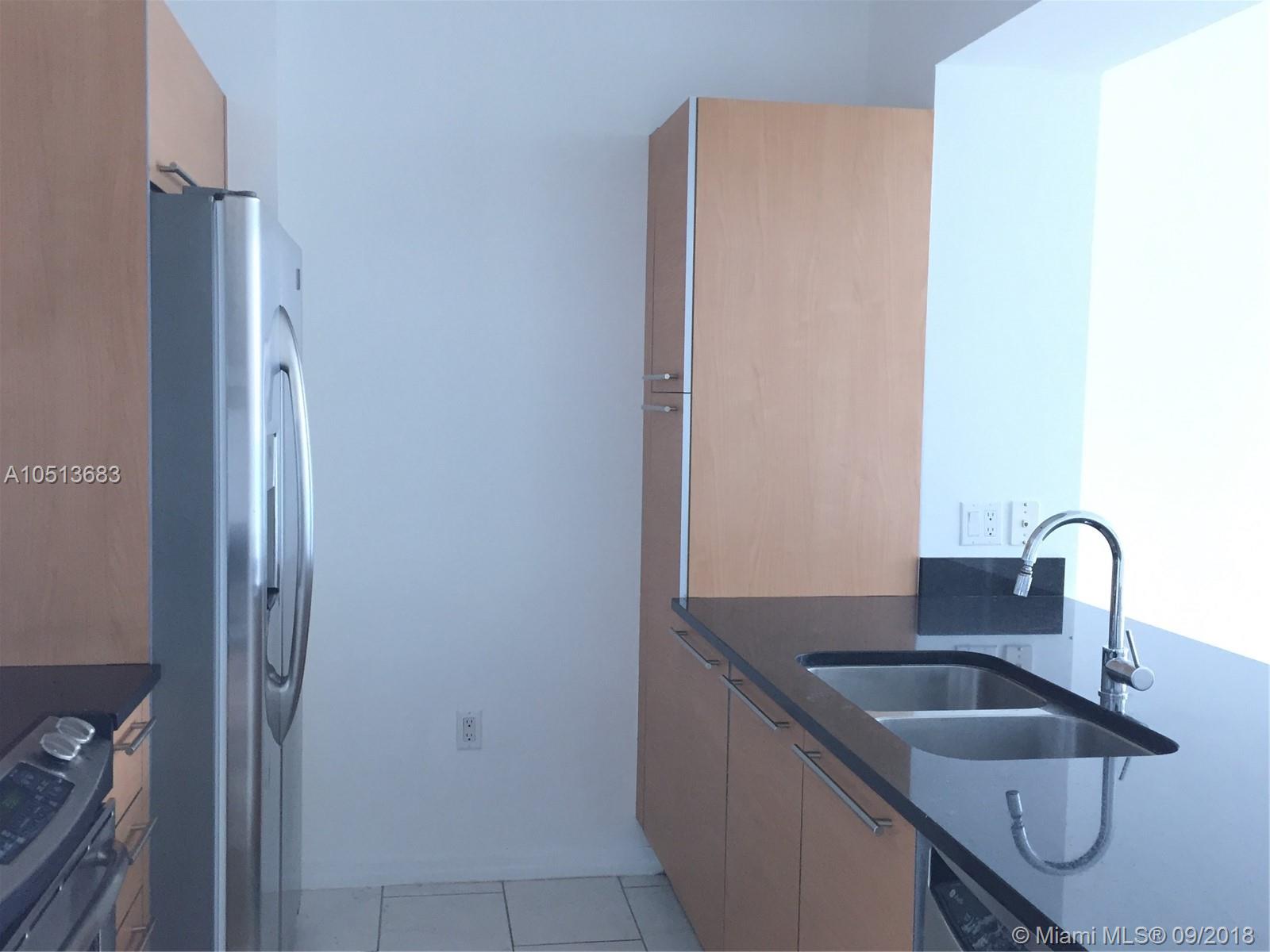 THE PLAZA 901 BRICKELL CO - Residential Lease