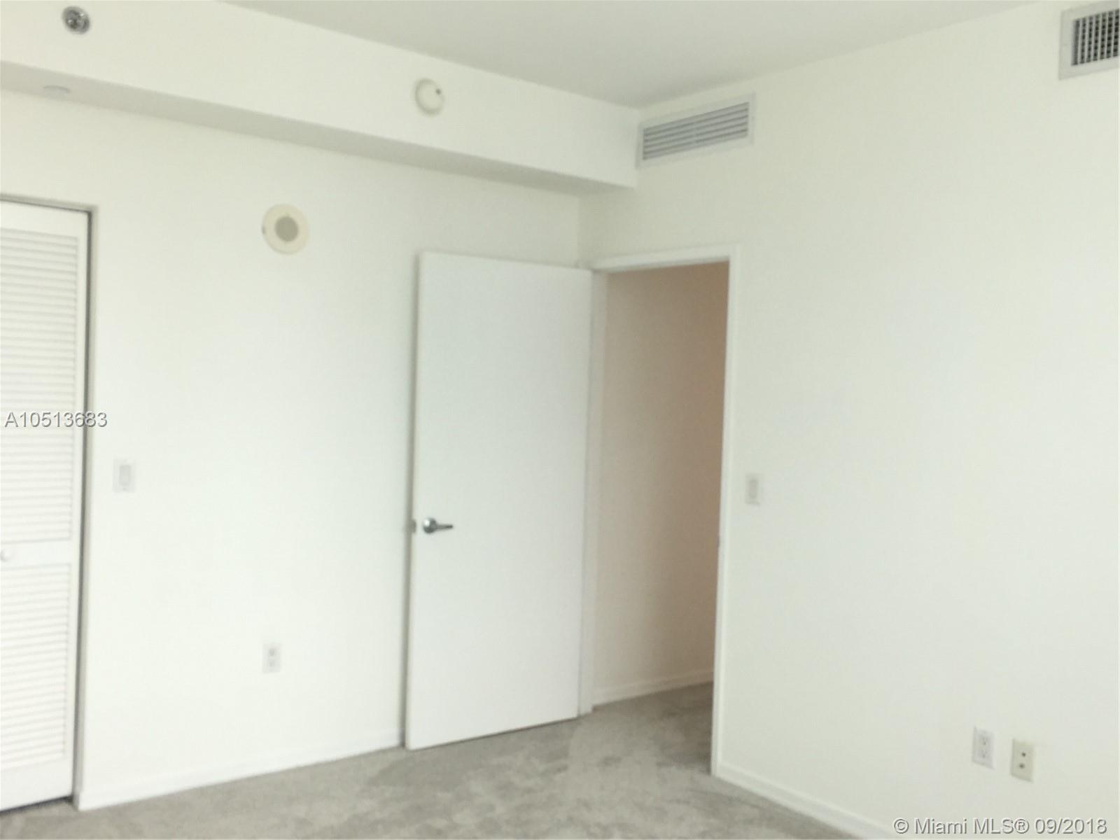 THE PLAZA 901 BRICKELL CO - Residential Lease