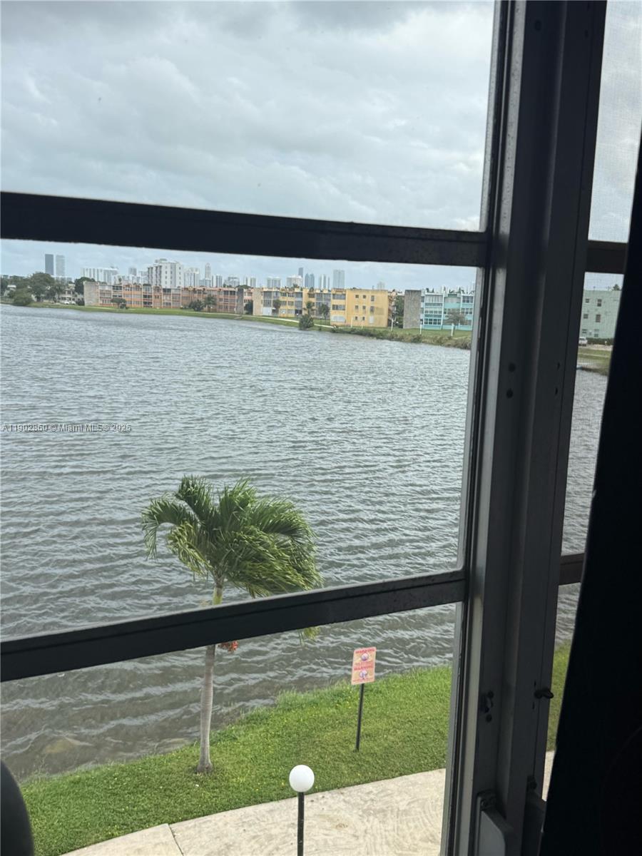 SIXTH MOORINGS CONDO - Residential