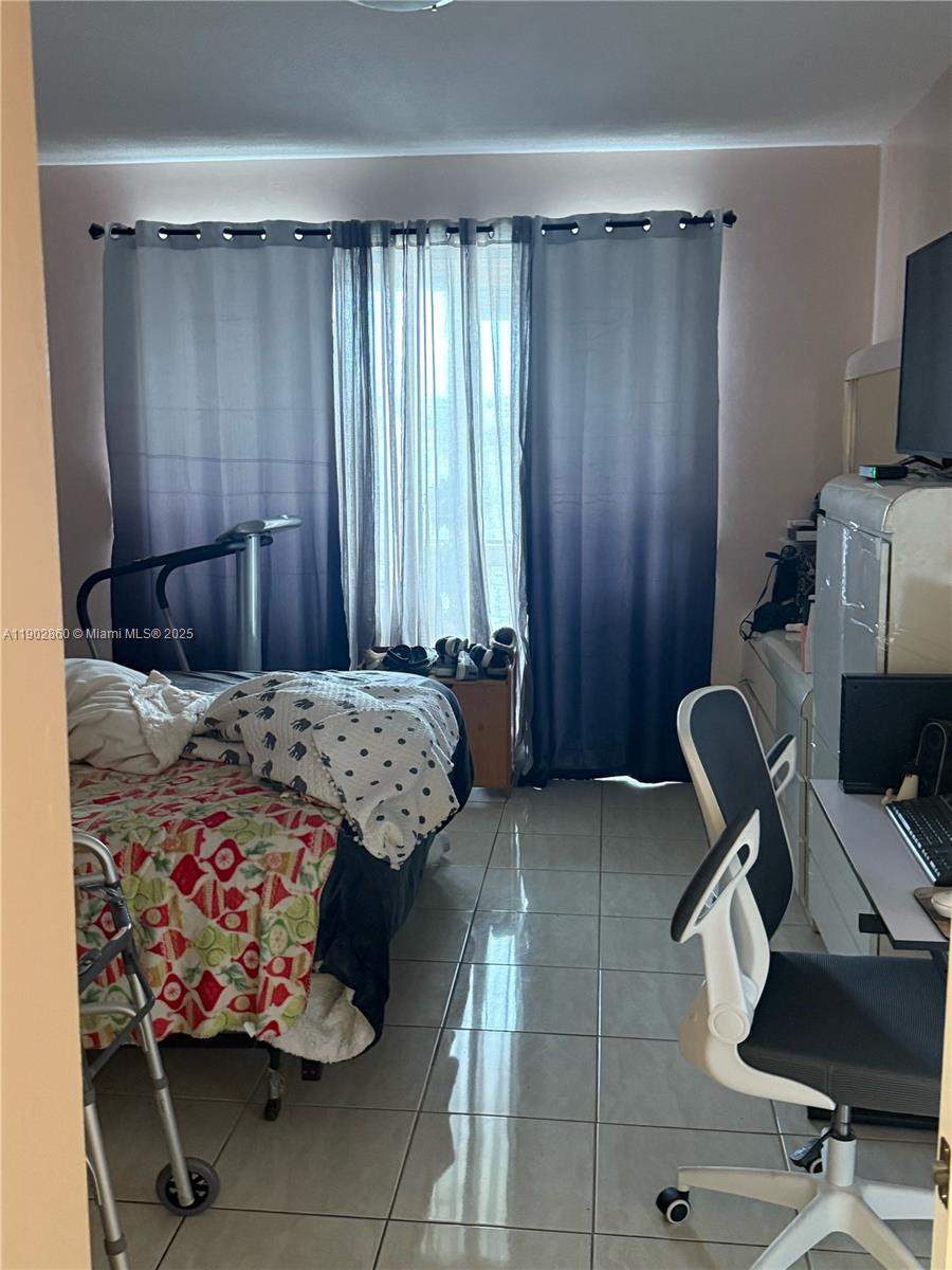 SIXTH MOORINGS CONDO - Residential
