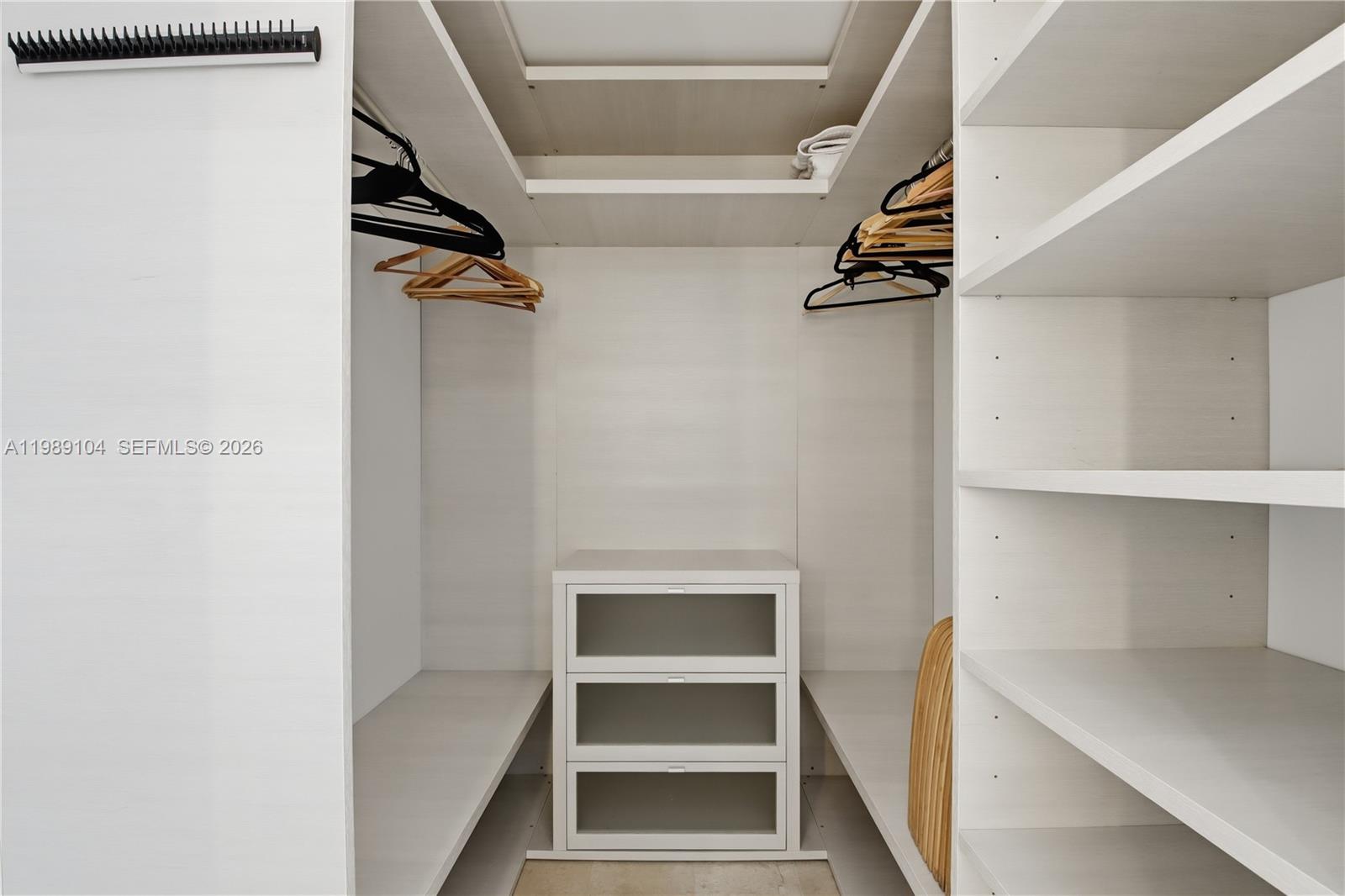 RISE CONDO - Residential