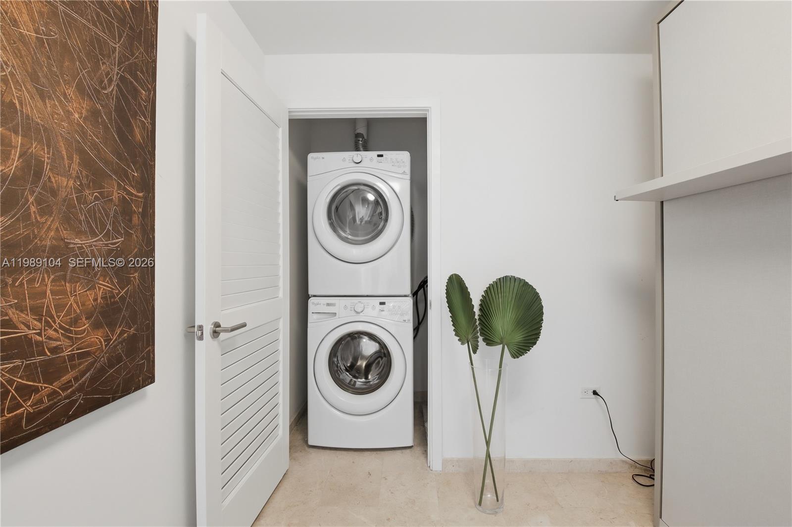RISE CONDO - Residential