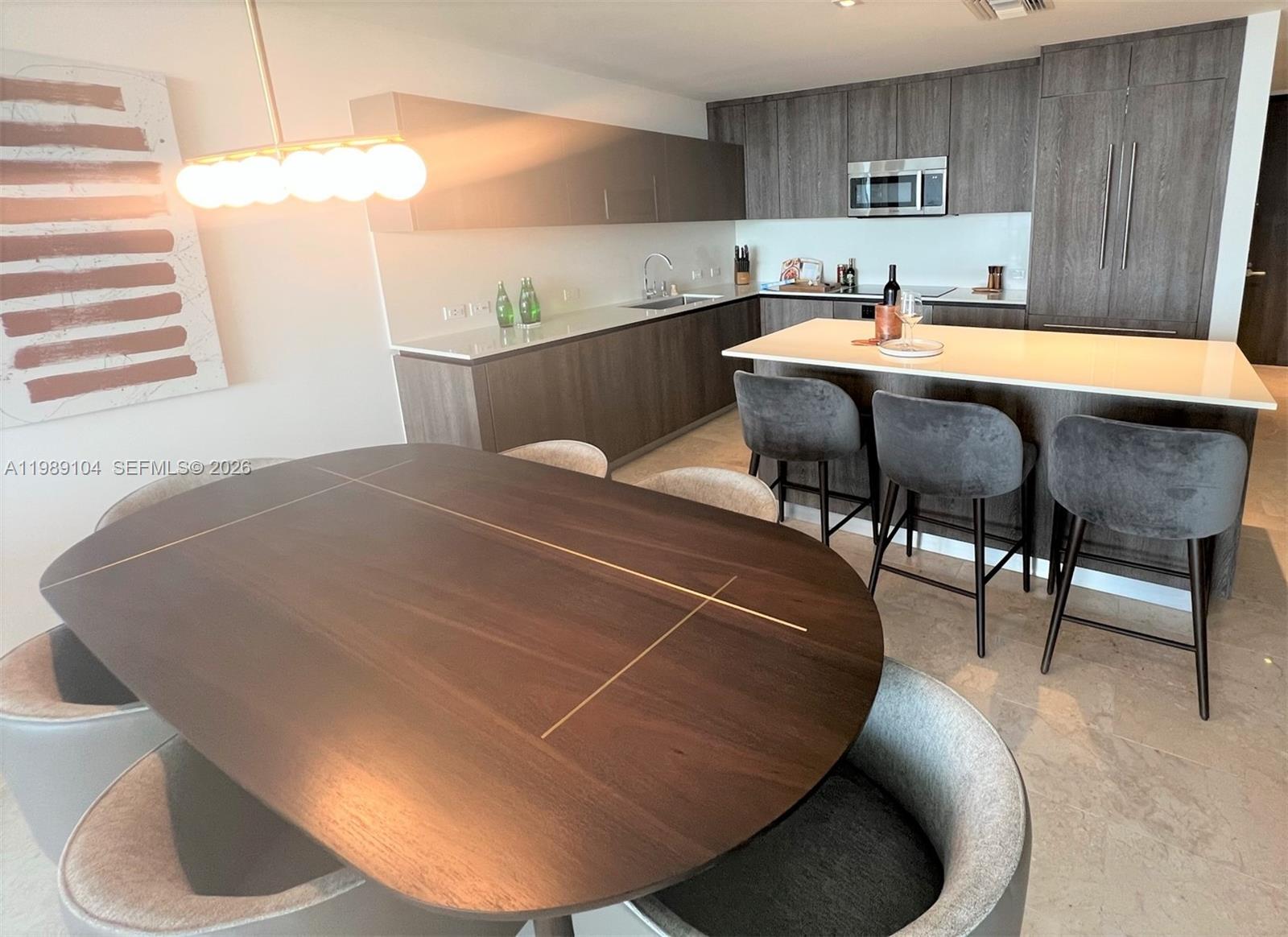 RISE CONDO - Residential