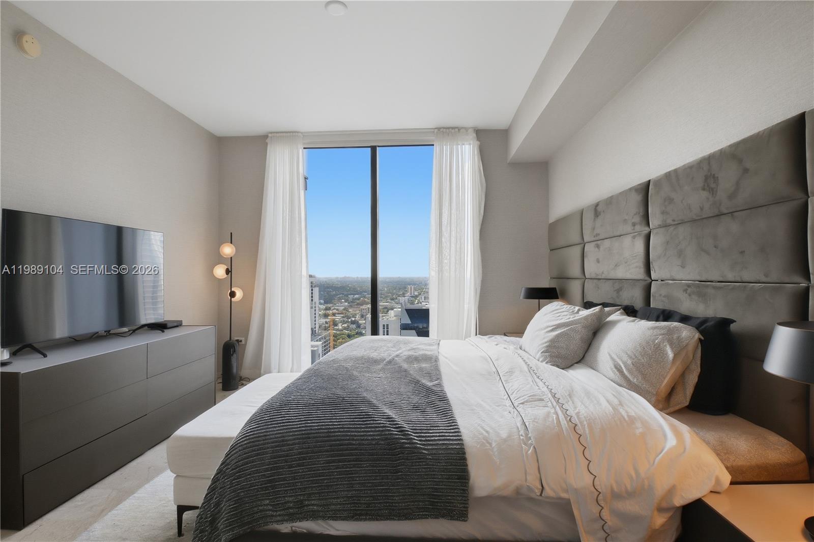 RISE CONDO - Residential