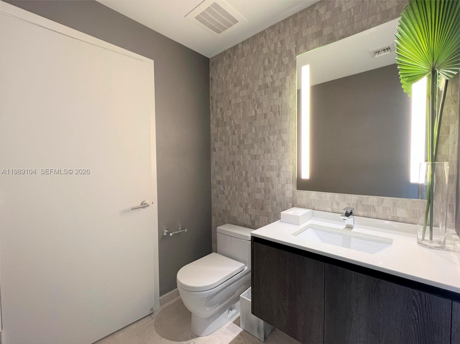 RISE CONDO - Residential