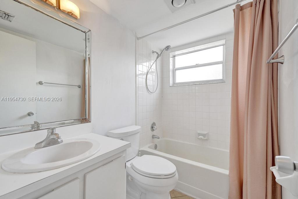 CONDO 7 OF SABAL PALM CON - Residential