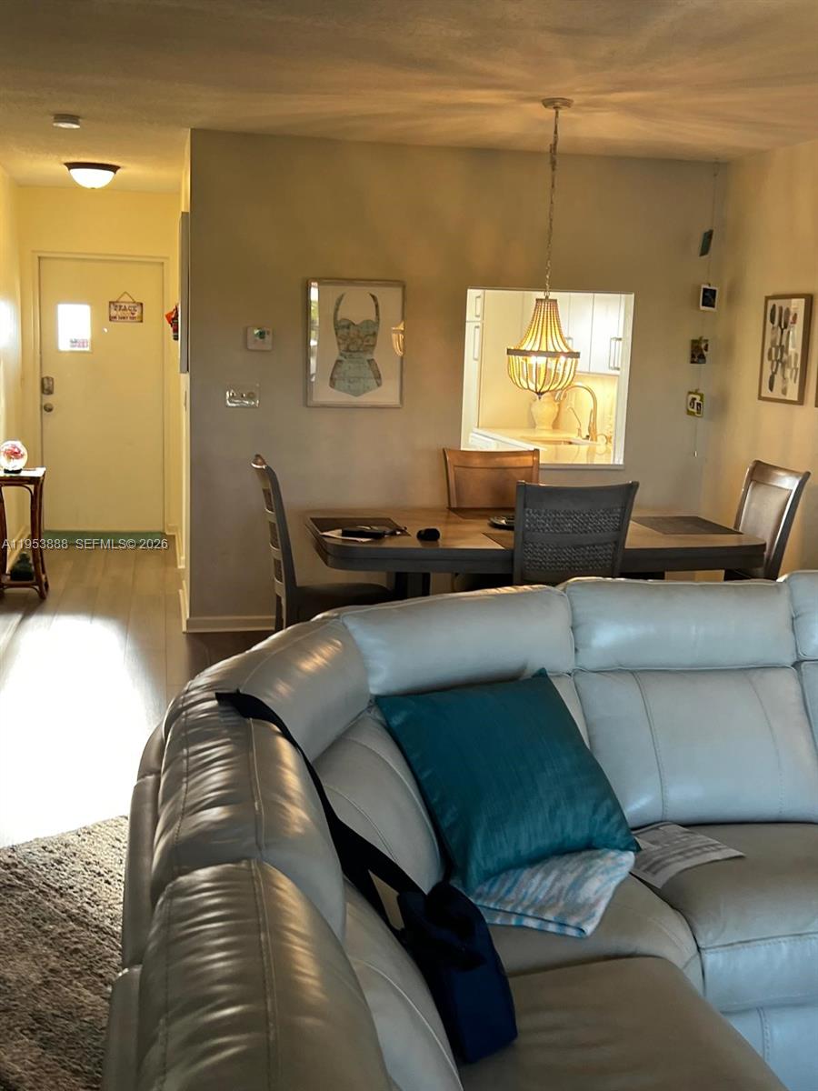 RIVER HOUSE TERRACE CONDO - Residential