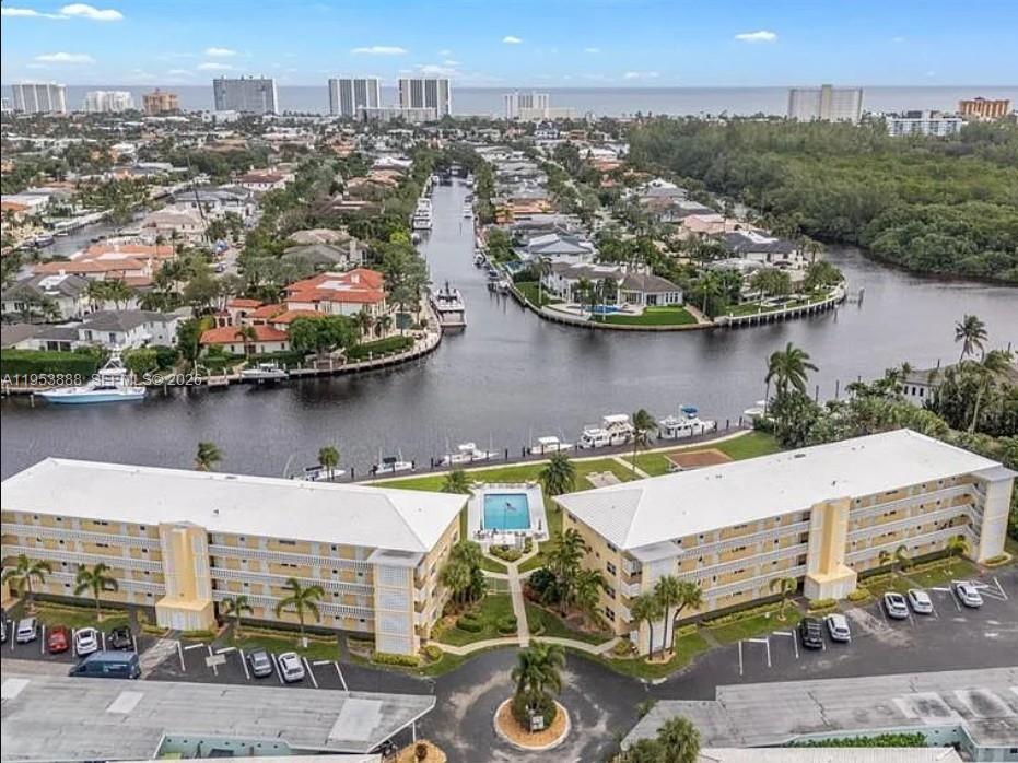 RIVER HOUSE TERRACE CONDO - Residential