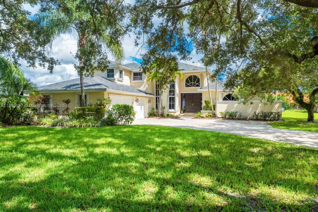 DAVIE WHISPERING PINES - Residential