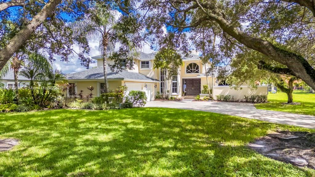 DAVIE WHISPERING PINES - Residential