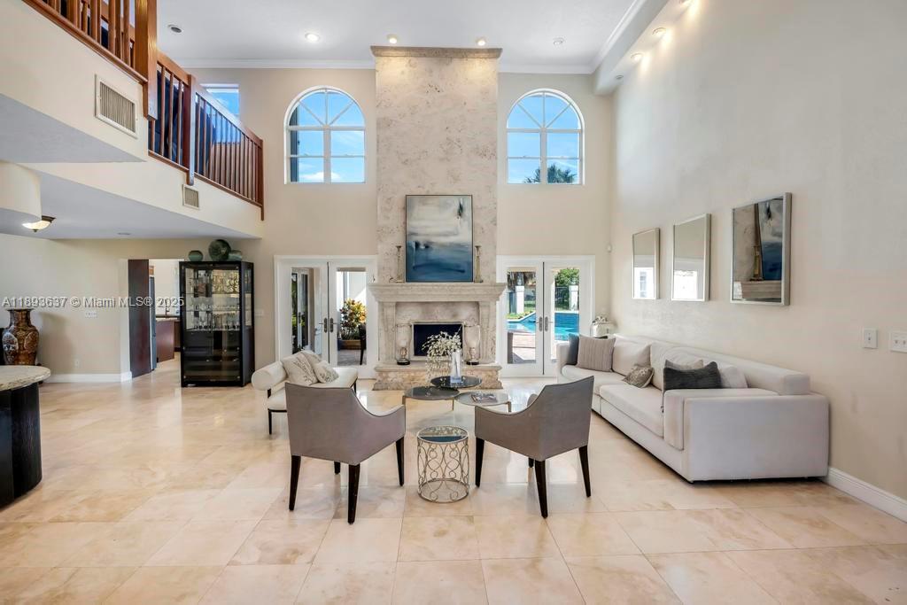 DAVIE WHISPERING PINES - Residential