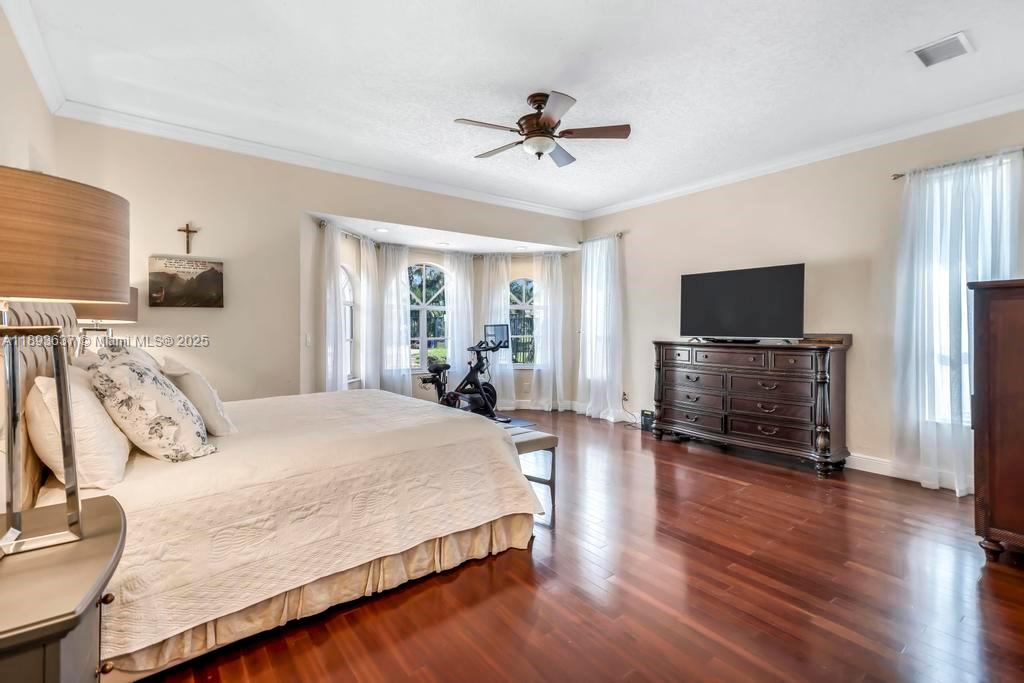 DAVIE WHISPERING PINES - Residential