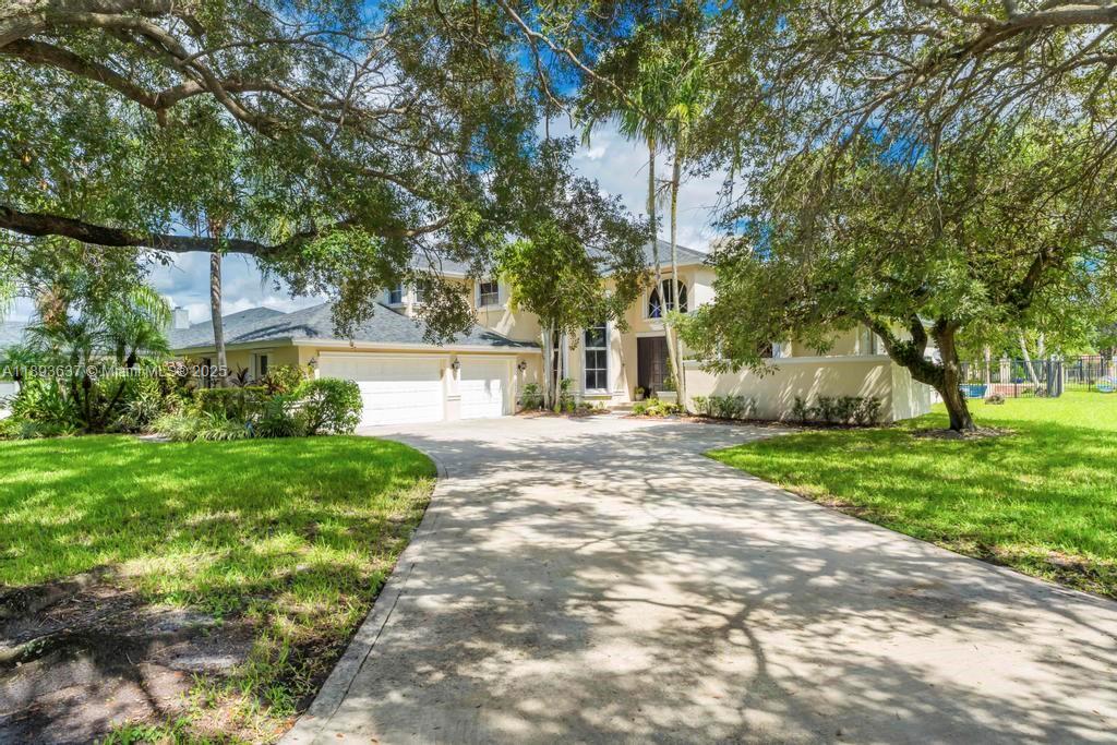 DAVIE WHISPERING PINES - Residential