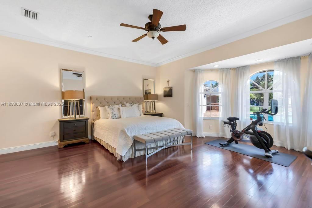 DAVIE WHISPERING PINES - Residential