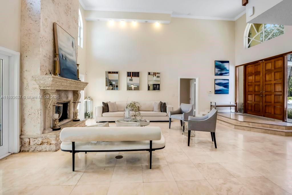 DAVIE WHISPERING PINES - Residential