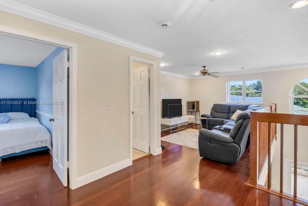 DAVIE WHISPERING PINES - Residential