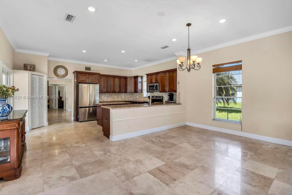 DAVIE WHISPERING PINES - Residential